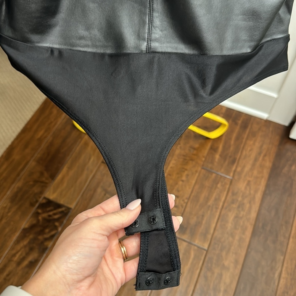 NWT leather bodysuit - Picture 4 of 5